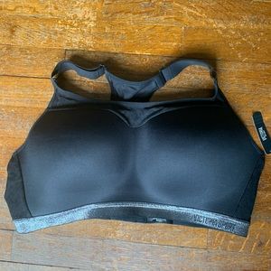 Victoria’s Secret Incredible Lightweight Max bra